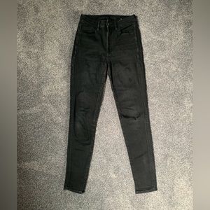 American Eagle black skinny jeans size 6